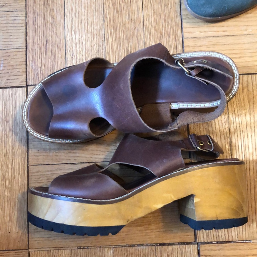 Free people chunky sandals!